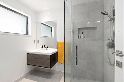 Photo of property in 36 Boocock Crescent, Orewa, 0931