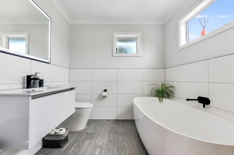 Photo of property in 6 Augusta Street, Fairfield, Hamilton, 3214