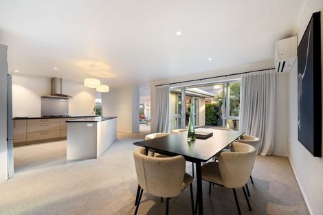 Photo of property in 5 Foresters Crescent, Parklands, Christchurch, 8083