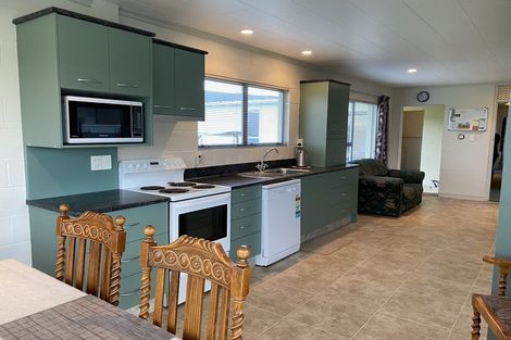 Photo of property in 22d High Street, Eltham, 4322