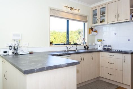 Photo of property in 32 Dillon Drive, Bell Block, New Plymouth, 4312