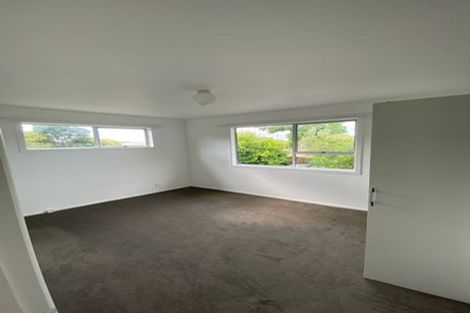 Photo of property in 51 Hepburn Road, Glendene, Auckland, 0602