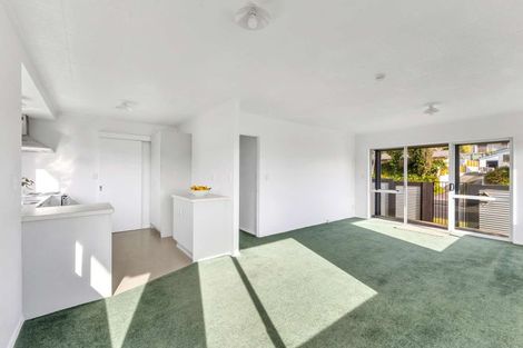 Photo of property in 1/58 Riversdale Drive, Merrilands, New Plymouth, 4312