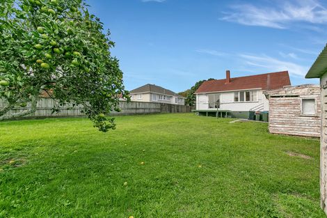 Photo of property in 97 Hillsborough Road, Hillsborough, Auckland, 1042