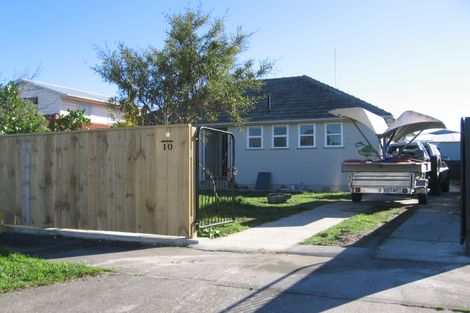 Photo of property in 10 Tyne Street, Roslyn, Palmerston North, 4414