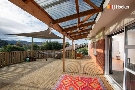 Photo of property in 11 Martin Road, Fairfield, Dunedin, 9018