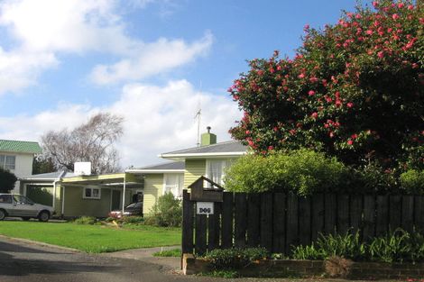 Photo of property in 18 Belvedere Crescent, Takaro, Palmerston North, 4412