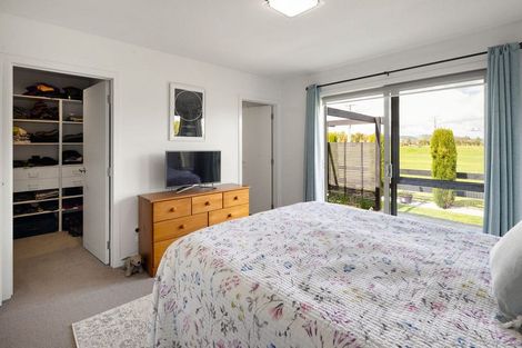 Photo of property in 34 Madison Street, Cambridge, 3434