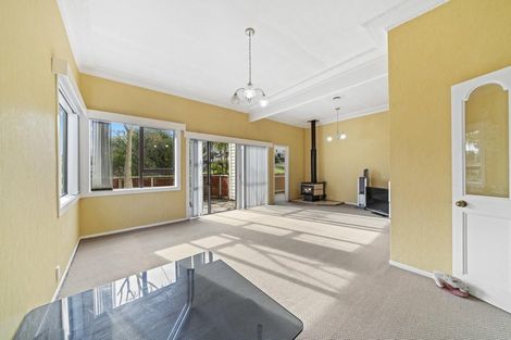 Photo of property in 3 Wharf Road, Te Atatu Peninsula, Auckland, 0610