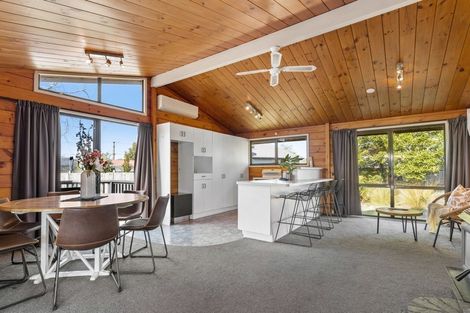Photo of property in 5 Tuara Place, Rotorua, 3010