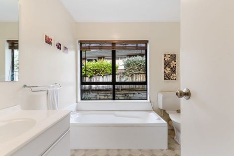 Photo of property in 6 Merino Avenue, Somerville, Auckland, 2014