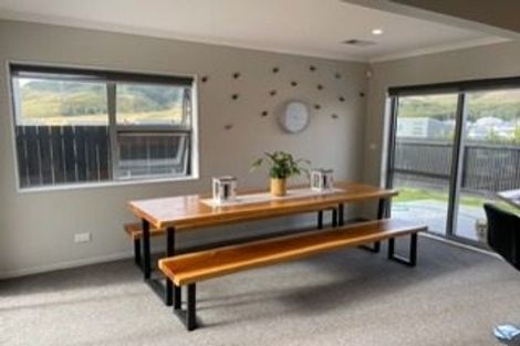 Photo of property in 43 Melksham Drive, Churton Park, Wellington, 6037