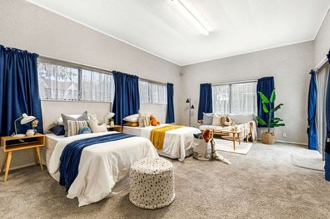 Photo of property in 10 Gemini Place, Kawaha Point, Rotorua, 3010