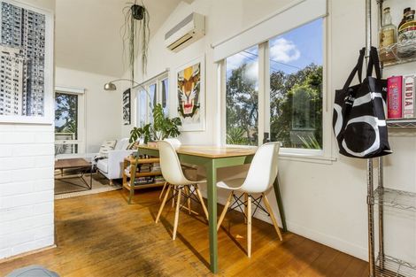 Photo of property in 1/16a Bardia Street, Belmont, Auckland, 0622