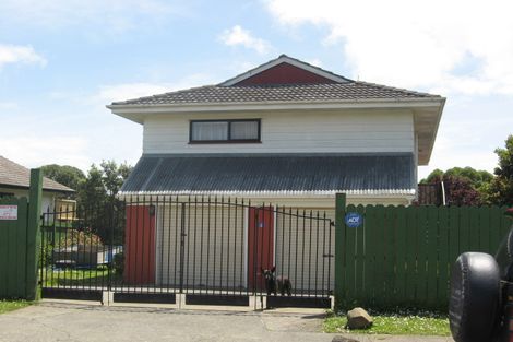 Photo of property in 40 Kopara Place, Clendon Park, Auckland, 2103