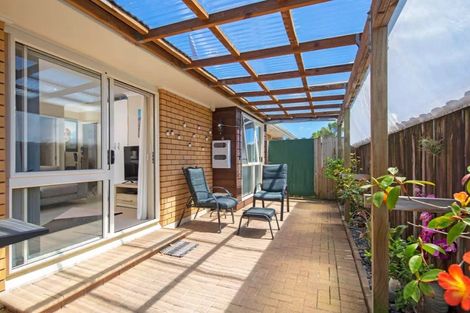 Photo of property in 3 Oakridge Way, Northpark, Auckland, 2013