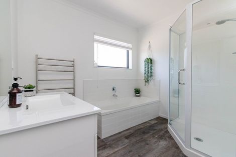 Photo of property in 12 Rata Lane, Paeroa, 3600