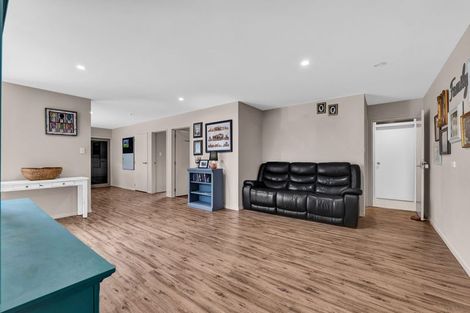 Photo of property in 292a Plymouth Road, Koru, New Plymouth, 4374