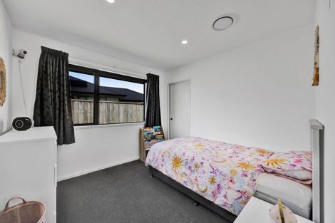 Photo of property in 35 County Drive, Hawera, 4610