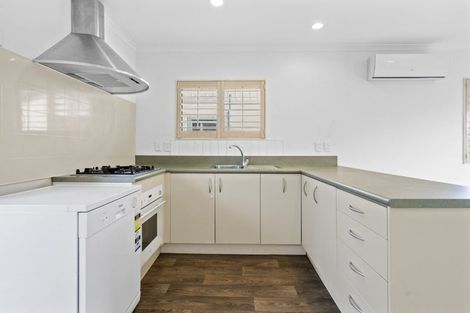 Photo of property in 18 Oxford Street, Fairfield, Hamilton, 3214