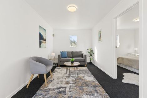 Photo of property in 7 Pushon Place, Clendon Park, Auckland, 2103