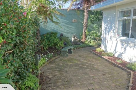 Photo of property in 393 Te Moana Road, Waikanae, 5036
