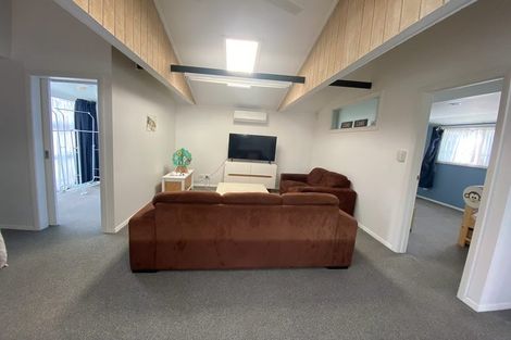 Photo of property in 104 Ti Rakau Drive, Pakuranga, Auckland, 2010