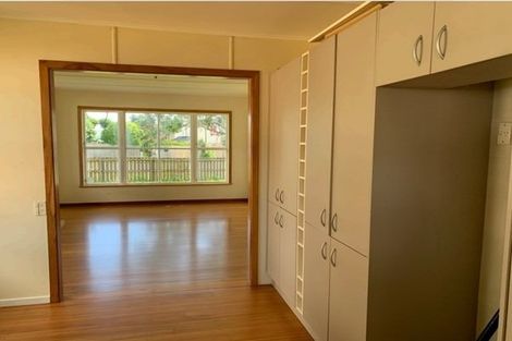 Photo of property in 1/85 Taikata Road, Te Atatu Peninsula, Auckland, 0610