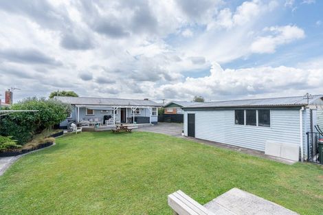 Photo of property in 37 Yvonne Street, Melville, Hamilton, 3206