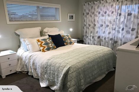 Photo of property in 29 Feist Street, Carterton, 5713