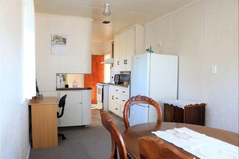 Photo of property in 42 Whittaker Street, Shannon, 4821