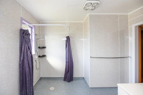Photo of property in 162 Bridge Street, Bulls, 4818