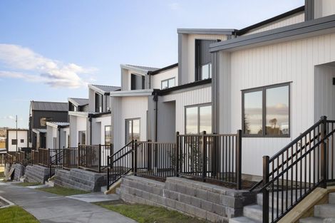 Photo of property in 4b Scott Road, Stanmore Bay, Whangaparaoa, 0932