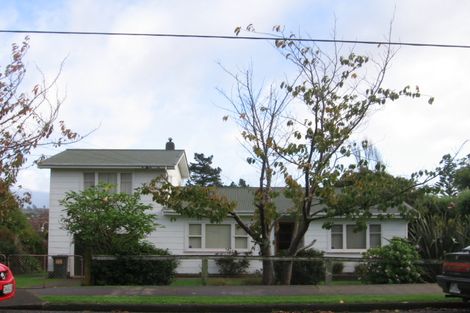 Photo of property in 64 Seddon Street, Waikanae, 5036