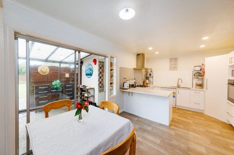 Photo of property in 43 Richmond Avenue, Takaro, Palmerston North, 4410