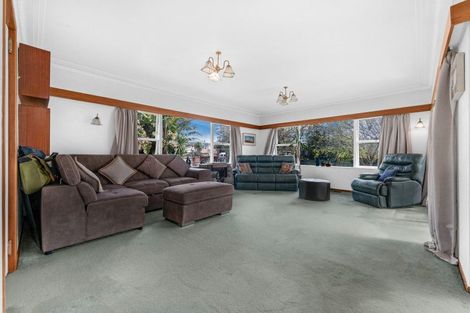 Photo of property in 6 Youngs Road, Papakura, 2110