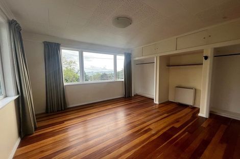 Photo of property in 59 London Road, Korokoro, Lower Hutt, 5012