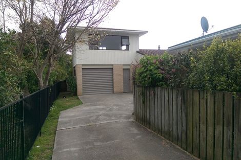 Photo of property in 2a Te Uruhi Grove, Paraparaumu, 5032