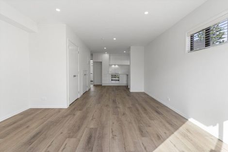 Photo of property in 2 Stokes Avenue, Te Atatu Peninsula, Auckland, 0610