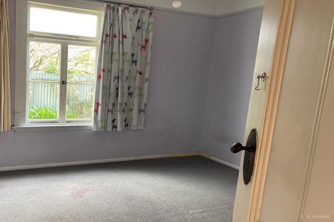 Photo of property in 52 Timaru Road, Waimate, 7924