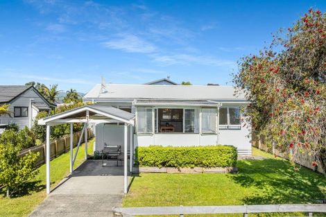 Photo of property in 213a Sylvia Road, Whangamata, 3620