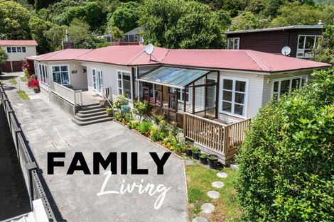 Photo of property in 465 Stokes Valley Road, Stokes Valley, Lower Hutt, 5019