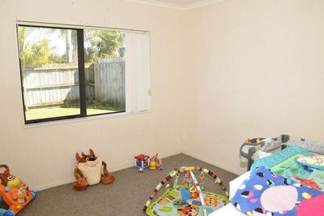 Photo of property in 34 Glen Bay Close, Pinehill, Auckland, 0632