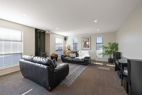 Photo of property in 14 Andesite Drive, Rolleston, 7614