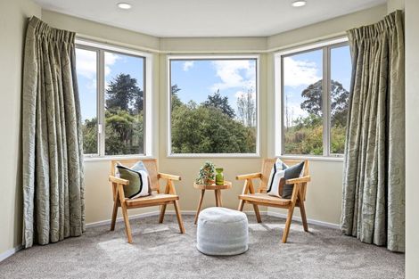 Photo of property in 64 Willowview Drive, Redwood, Christchurch, 8051