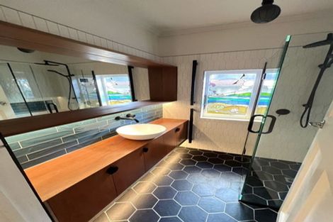 Photo of property in 83 Apu Crescent, Lyall Bay, Wellington, 6022