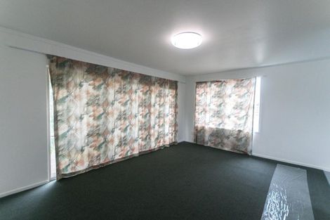 Photo of property in 6 Kilcar Place, Massey, Auckland, 0614