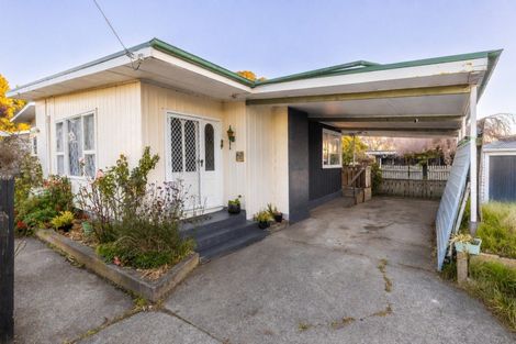 Photo of property in 96 Alexandra Street, Marton, 4710