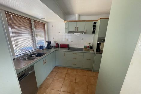 Photo of property in 8 Miro Place, Waiuku, 2123