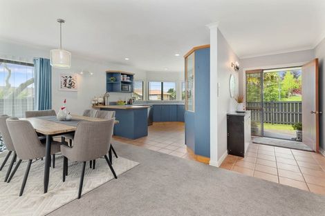 Photo of property in 1 Hoyte Place, Pukehangi, Rotorua, 3015